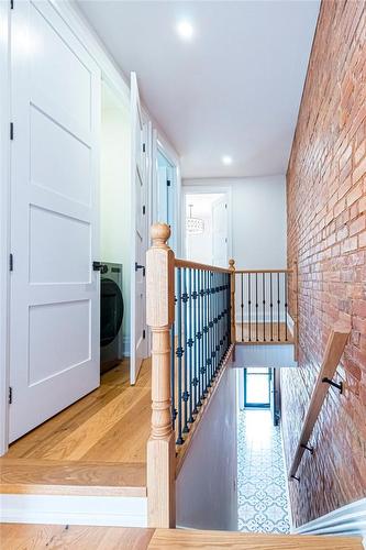 69 Smith Avenue, Hamilton, ON - Indoor Photo Showing Other Room