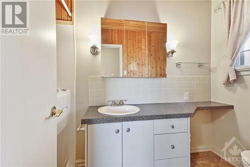 bathroom - 269 Bridge Street, Almonte, ON - Indoor Photo Showing Bathroom