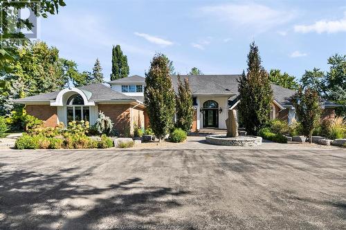 13568 Middle Road, Lakeshore, ON - Outdoor