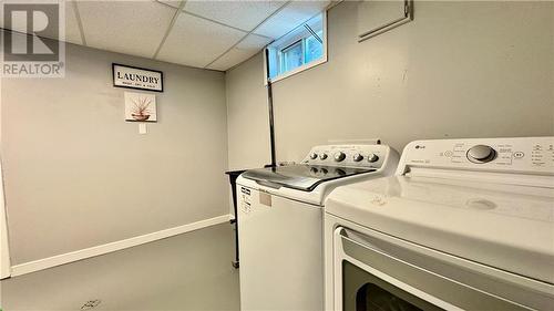 12 James Street, Petawawa, ON - Indoor Photo Showing Laundry Room