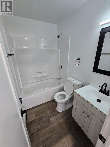 1542 Holland Road, Sudbury, ON - Indoor Photo Showing Bathroom