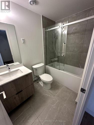 Th804 - 3 Steckley House Lane, Richmond Hill, ON - Indoor Photo Showing Bathroom