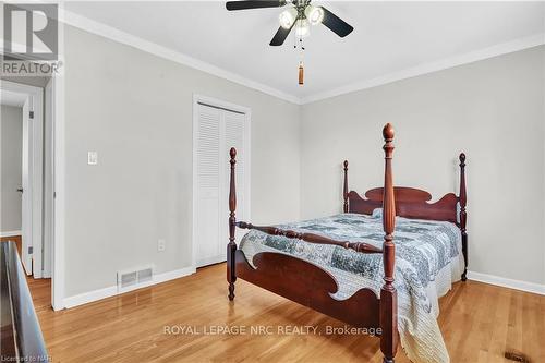 4 Furminger Place, St. Catharines, ON - Indoor Photo Showing Bedroom