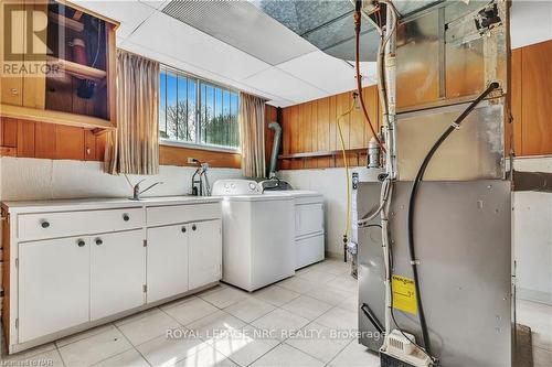 4 Furminger Place, St. Catharines, ON - Indoor Photo Showing Laundry Room