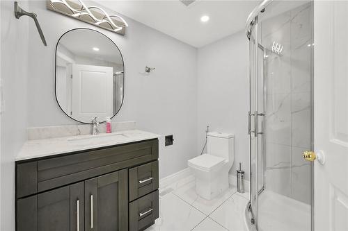 1320 Hwy 56, Glanbrook, ON - Indoor Photo Showing Bathroom