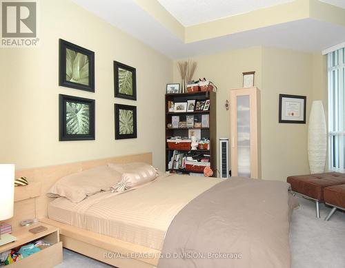 #Lph01 -410 Queens Quay W, Toronto, ON - Indoor Photo Showing Bedroom