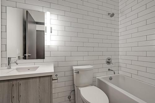 121 King Street E|Unit #308, Hamilton, ON - Indoor Photo Showing Bathroom