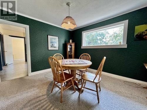 658 Sunset Drive, Williams Lake, BC - Indoor Photo Showing Dining Room