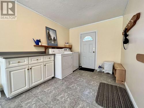 658 Sunset Drive, Williams Lake, BC - Indoor Photo Showing Laundry Room