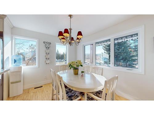3141 41St Street S, Cranbrook, BC - Indoor Photo Showing Dining Room