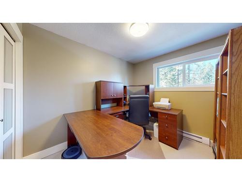 3141 41St Street S, Cranbrook, BC - Indoor Photo Showing Office