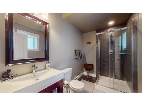 3141 41St Street S, Cranbrook, BC - Indoor Photo Showing Bathroom