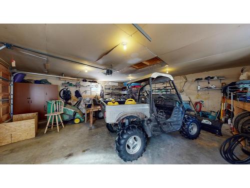 3141 41St Street S, Cranbrook, BC - Indoor Photo Showing Garage