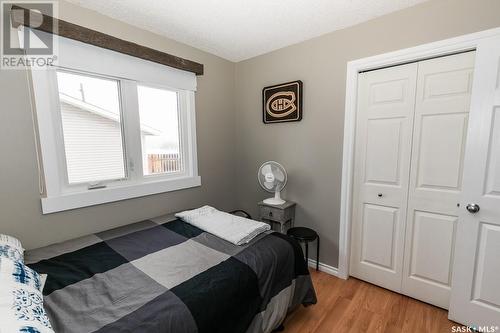 505 Chipman Street, Luseland, SK - Indoor Photo Showing Bedroom