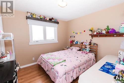 505 Chipman Street, Luseland, SK - Indoor Photo Showing Bedroom