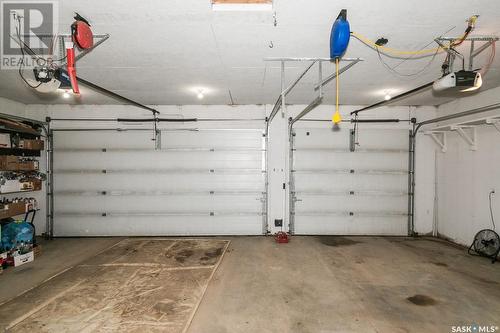 505 Chipman Street, Luseland, SK - Indoor Photo Showing Garage