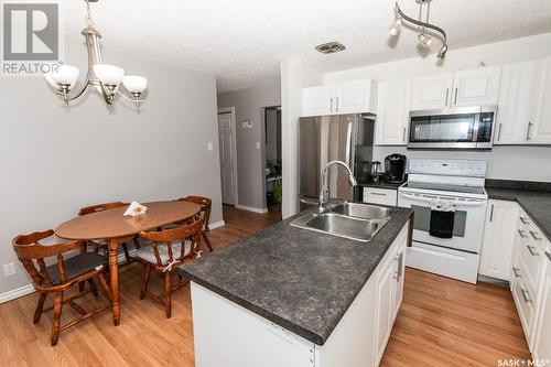 505 Chipman Street, Luseland, SK - Indoor Photo Showing Kitchen With Double Sink