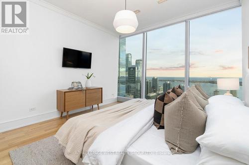 3305 - 183 Wellington Street W, Toronto, ON - Indoor Photo Showing Bedroom