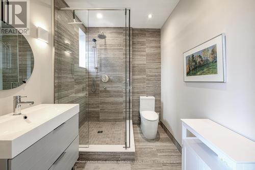 301 - 40 Glen Road, Toronto, ON - Indoor Photo Showing Bathroom