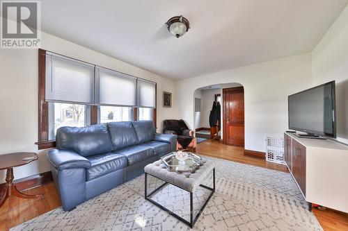222 Alexandra Street, Port Colborne, ON - Indoor Photo Showing Living Room