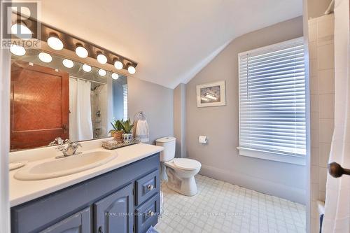 222 Alexandra Street, Port Colborne, ON - Indoor Photo Showing Bathroom