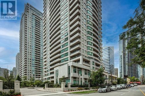 #3108 -23 Hollywood Ave, Toronto, ON - Outdoor With Balcony With Facade