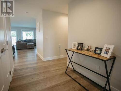 7460 Gabriola Crescent, Powell River, BC - Indoor Photo Showing Other Room