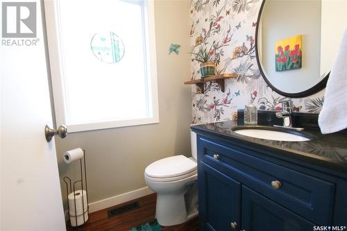33 455 Pinehouse Drive, Saskatoon, SK - Indoor Photo Showing Bathroom