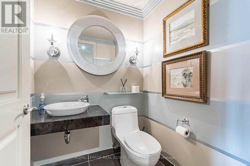 #3302 -2181 Yonge St, Toronto, ON - Indoor Photo Showing Bathroom