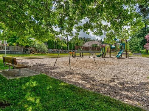 51-500 Corfield St, Parksville, BC - Outdoor With Backyard