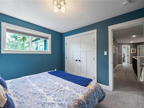 1866 Taylor Walk, Qualicum Beach, BC - Indoor Photo Showing Bedroom