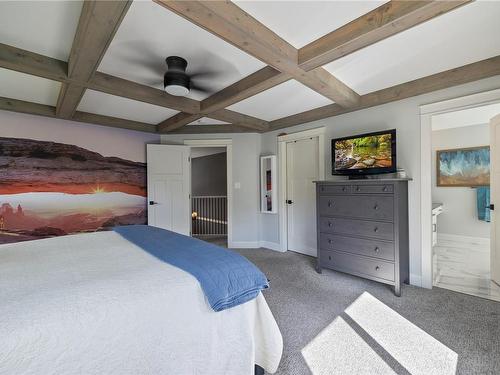 1866 Taylor Walk, Qualicum Beach, BC - Indoor Photo Showing Bedroom