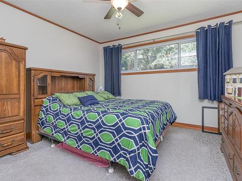 2127 Yellow Point Rd, Nanaimo, BC - Indoor Photo Showing Bedroom