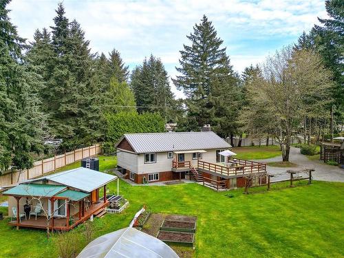 2127 Yellow Point Rd, Nanaimo, BC - Outdoor With Deck Patio Veranda With Backyard