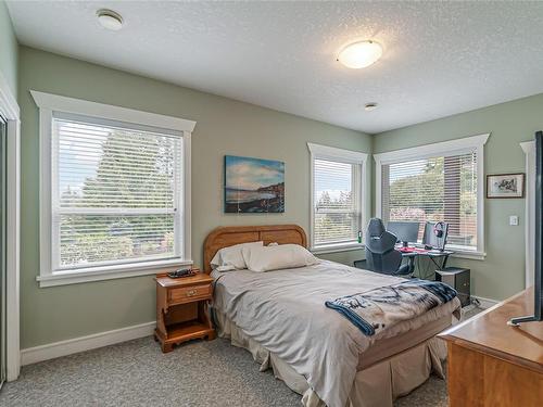 1594 Clayton Cres, Nanoose Bay, BC - Indoor Photo Showing Bedroom