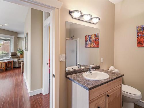 1594 Clayton Cres, Nanoose Bay, BC - Indoor Photo Showing Bathroom