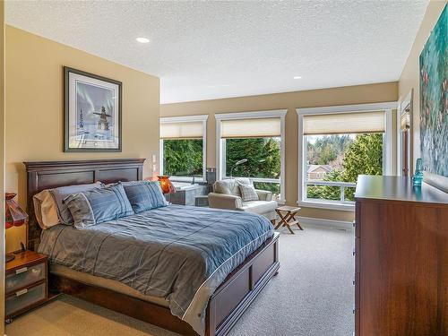 1594 Clayton Cres, Nanoose Bay, BC - Indoor Photo Showing Bedroom