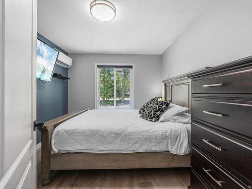 6299 Cherry Creek Rd, Port Alberni, BC - Indoor Photo Showing Bedroom