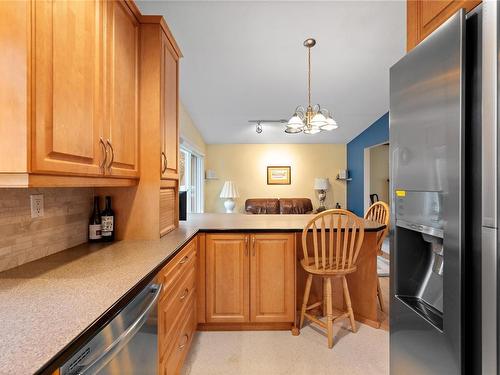 57 Cilaire Dr, Nanaimo, BC - Indoor Photo Showing Kitchen