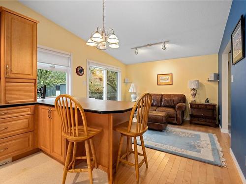 57 Cilaire Dr, Nanaimo, BC - Indoor Photo Showing Dining Room