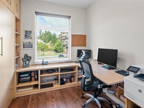 601-6609 Goodmere Rd, Sooke, BC - Indoor Photo Showing Office