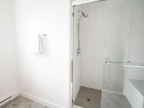 160 Petersen Rd, Campbell River, BC - Indoor Photo Showing Bathroom