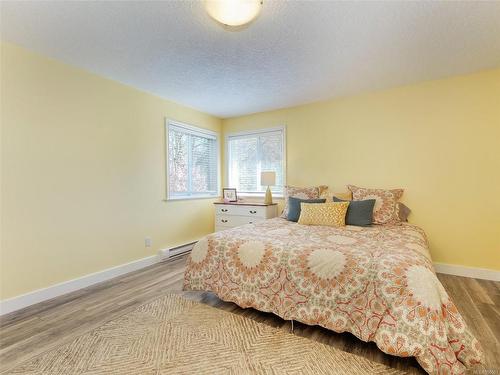 7130 Francis Rd, Sooke, BC - Indoor Photo Showing Bedroom