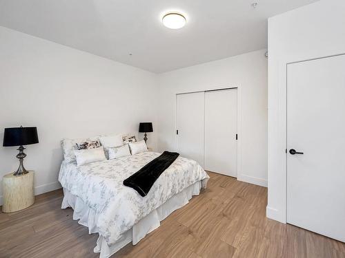 5-2330 Sooke Rd, Colwood, BC - Indoor Photo Showing Bedroom