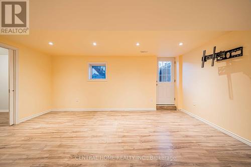 340 Carlissa Run, Newmarket, ON - Indoor Photo Showing Other Room