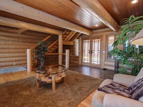 351 Lakeshore Drive, Chase, BC - Indoor Photo Showing Other Room