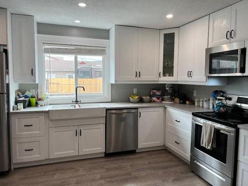 1643 Canford Ave, Merritt, BC - Indoor Photo Showing Kitchen