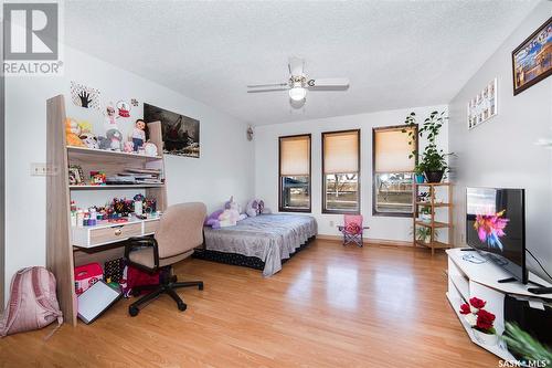 3435 Fairlight Drive, Saskatoon, SK - Indoor Photo Showing Bedroom