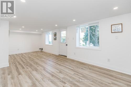47 Moon Point Drive, Oro-Medonte, ON - Indoor Photo Showing Other Room