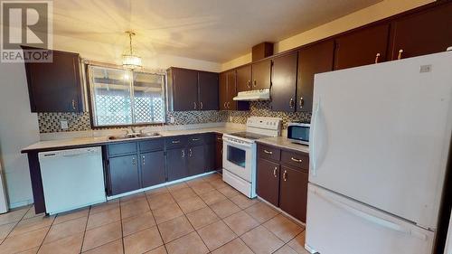 9212 90 Street, Fort St. John, BC - Indoor Photo Showing Kitchen With Double Sink
